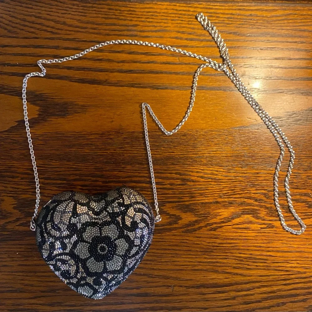 RARE Judith Leiber Couture Heart N Soul Crystal Clutch Minaudiere Shoulder Bag